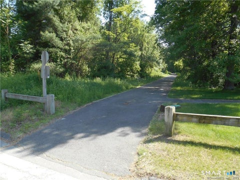 Tiny photo for 239 Old Farms Road #16E, Avon, CT 06001 (MLS # 24216567)