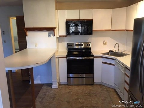 Tiny photo for 239 Old Farms Road #16E, Avon, CT 06001 (MLS # 24216567)