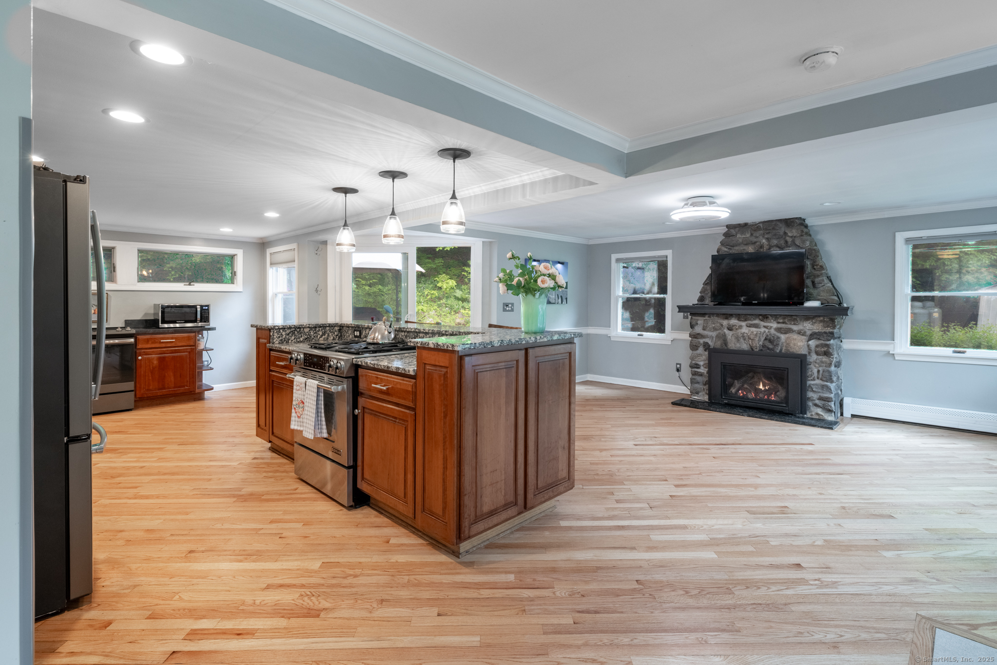 27 Pleasant Valley Road