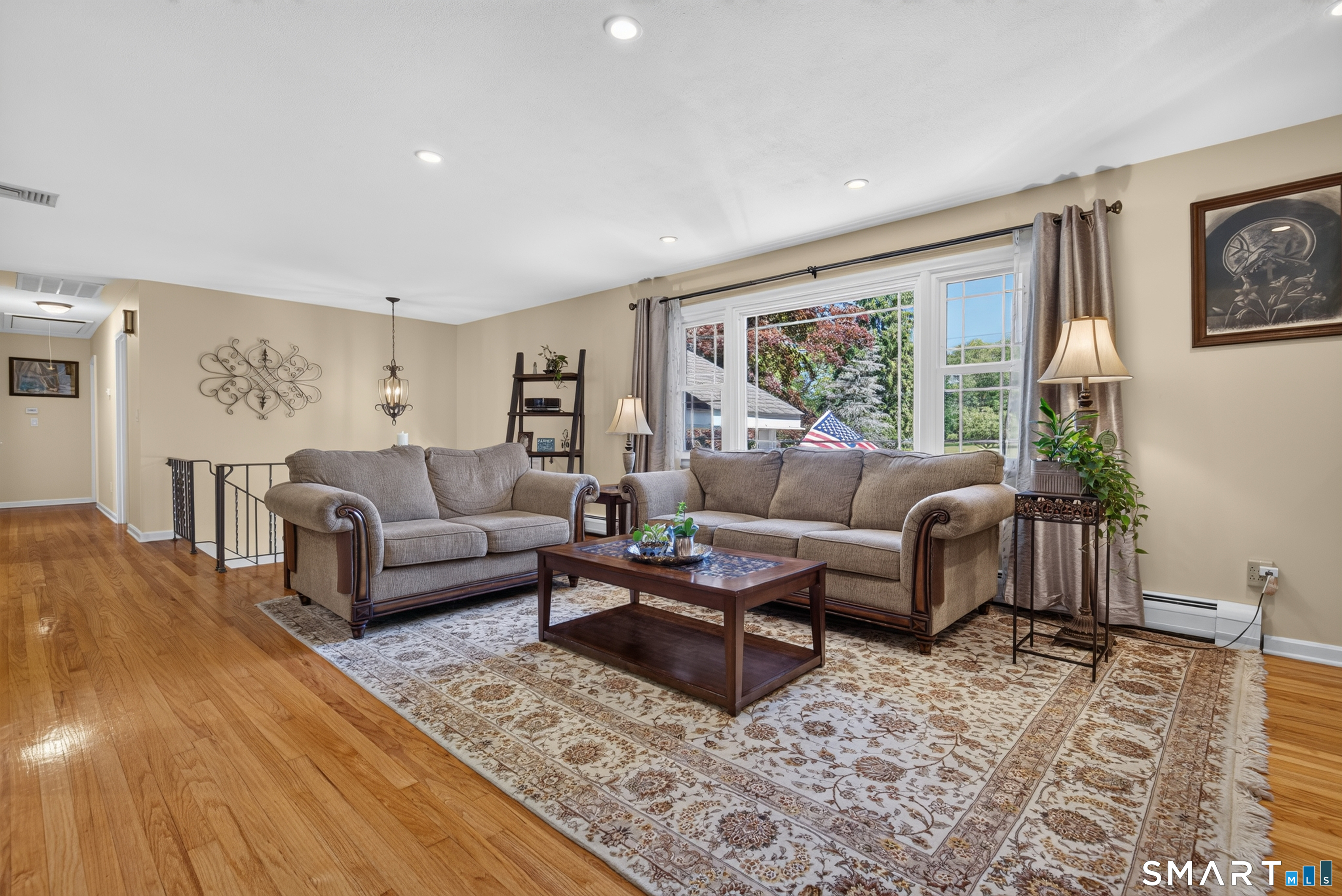 16 Williamsburg Drive