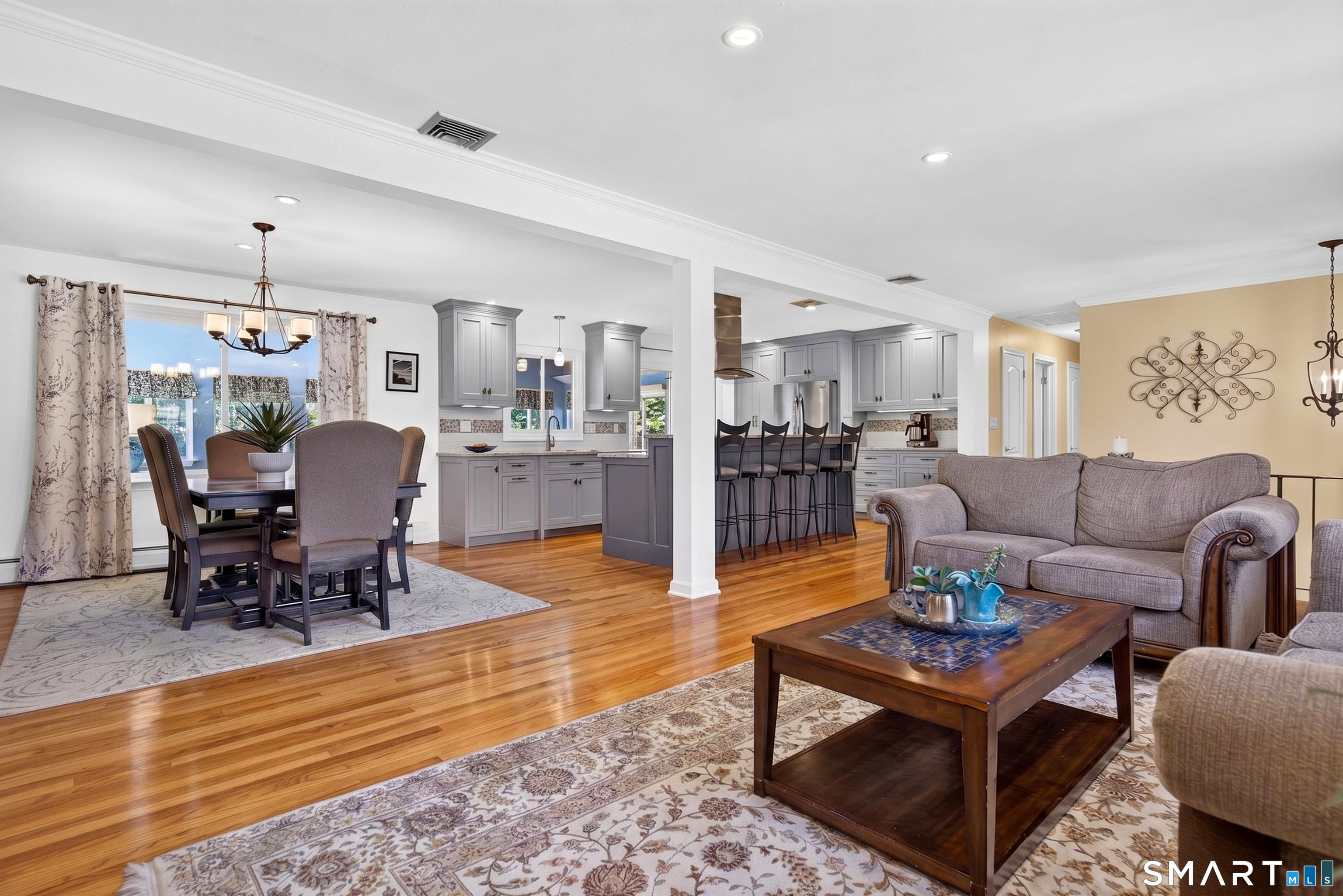 16 Williamsburg Drive