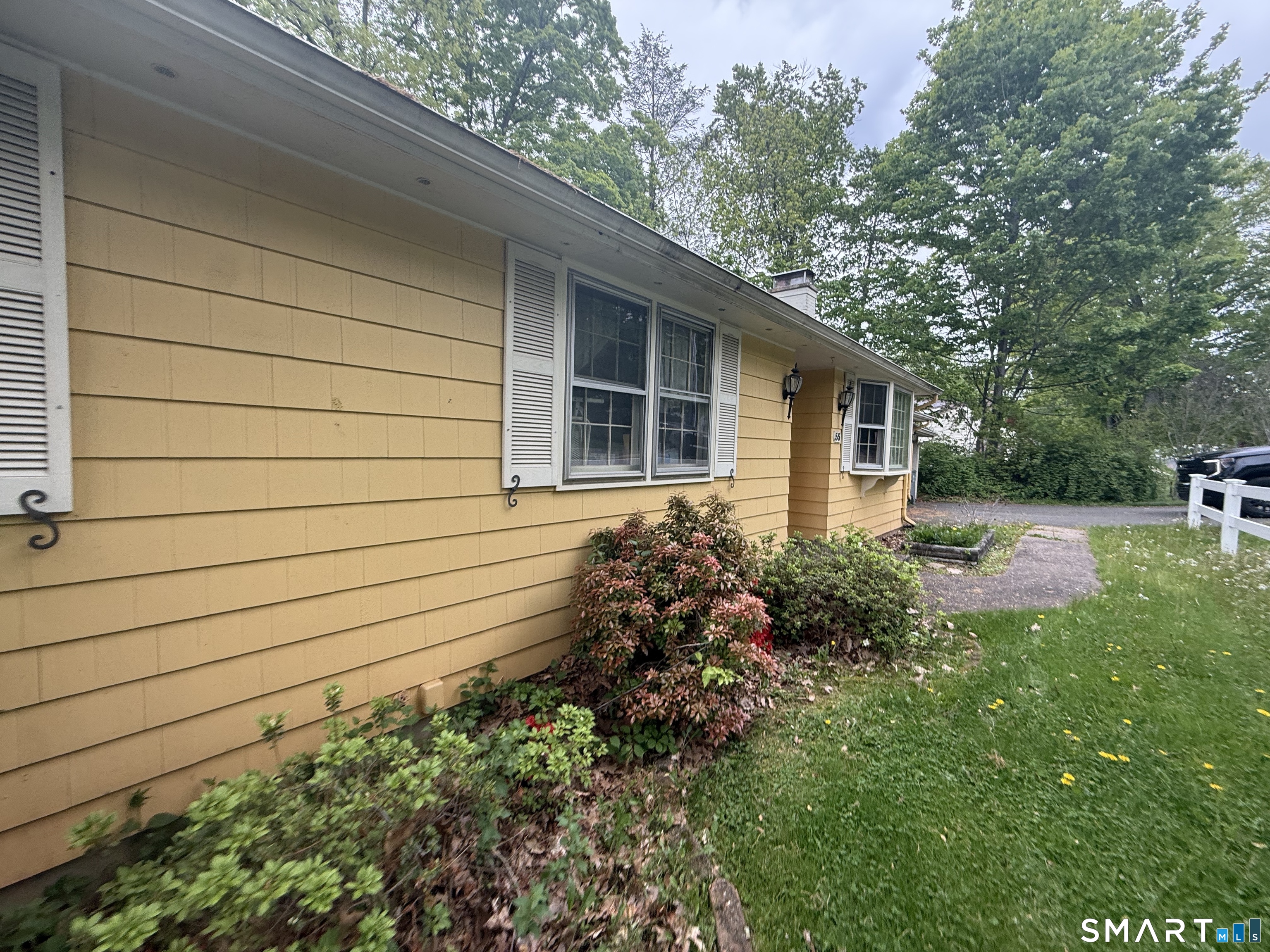 55 Metacomet Road