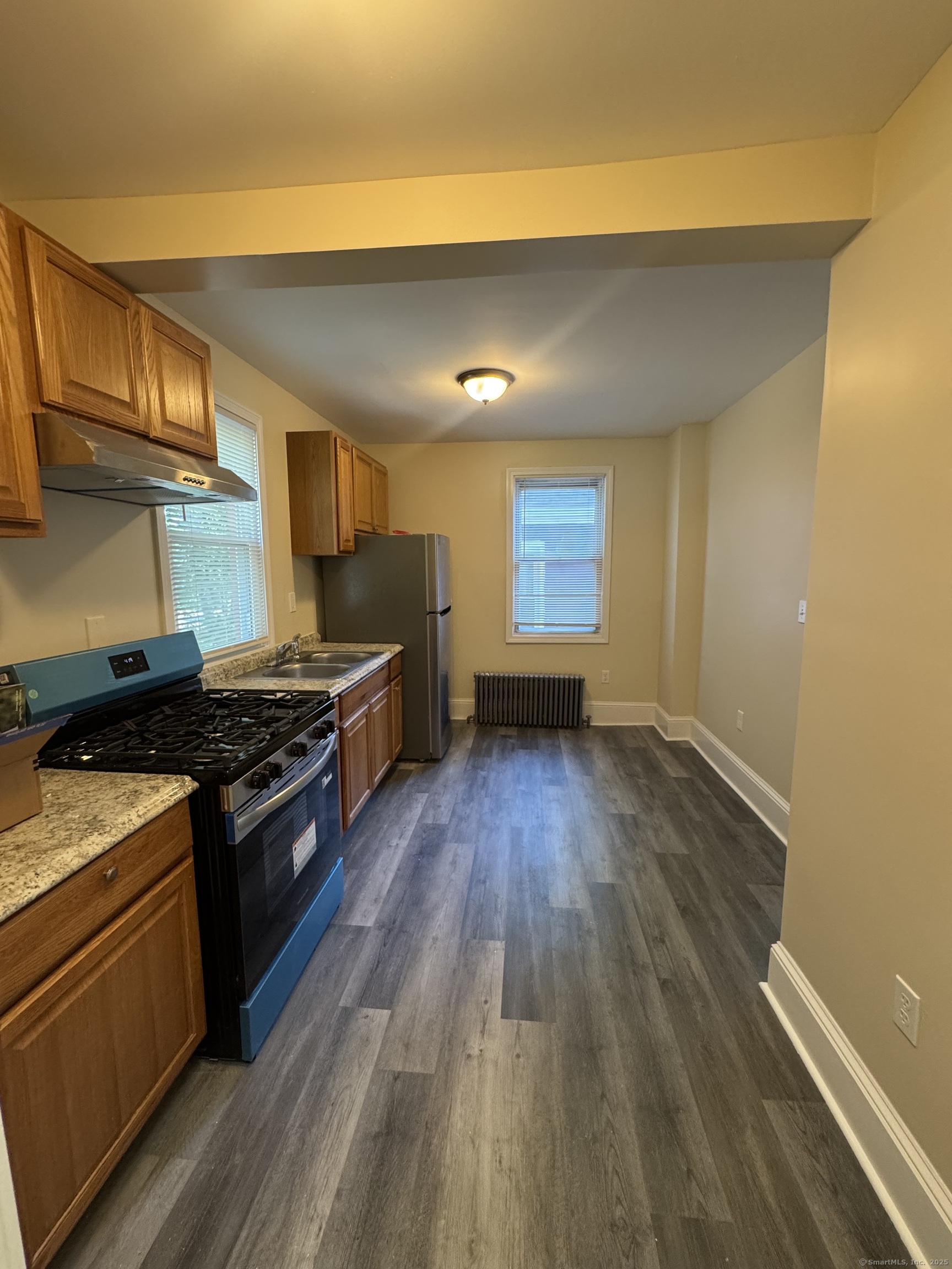 Orchard Street 2, New Haven, Connecticut - 2 Bedrooms  
1 Bathrooms  
5 Rooms - 