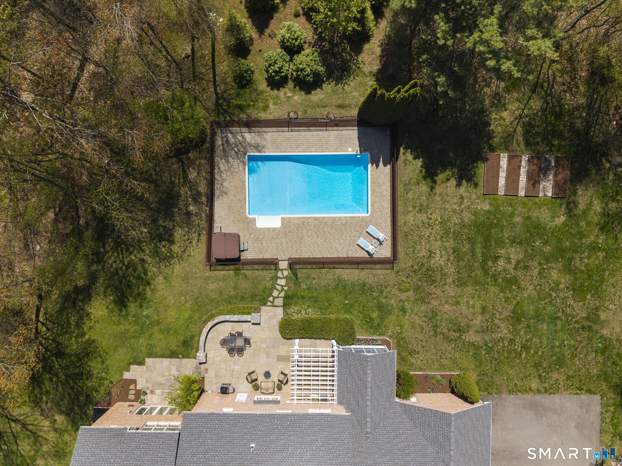 16 Cider Mill Road