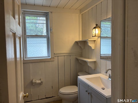 Tiny photo for 1566 North Avenue #2, Bridgeport, CT 06604 (MLS # 24189766)