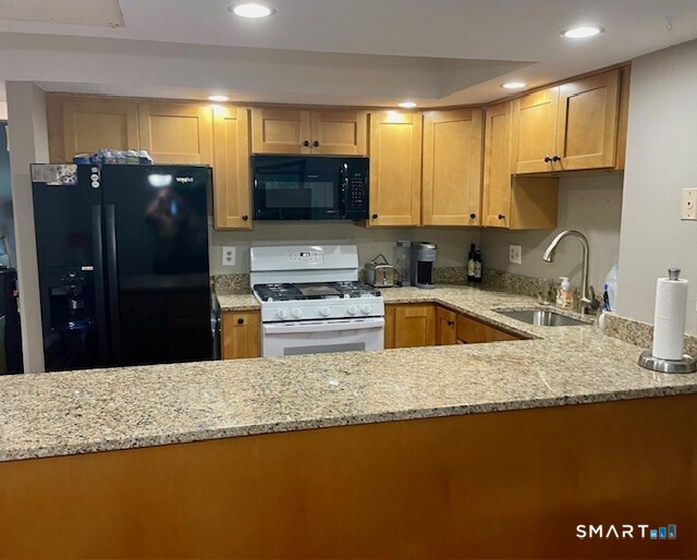 208 Plymouth Colony Unit 208