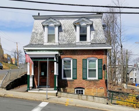 Tiny photo for 45 White Street #2nd floor, Shelton, CT 06484 (MLS # 24149308)