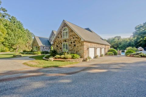 A home in Willington