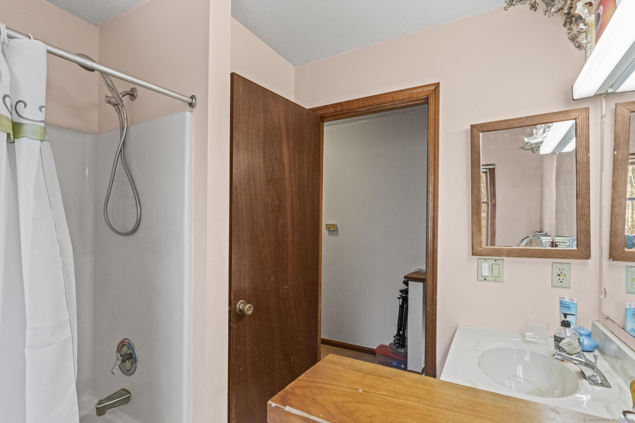 22 Roosevelt Avenue Extension, Preston, Connecticut image 28