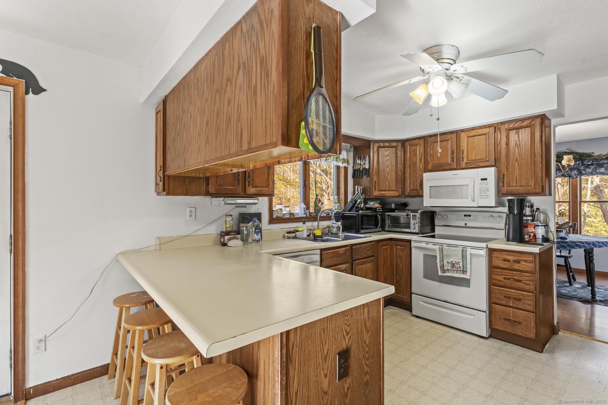 22 Roosevelt Avenue Extension, Preston, Connecticut image 13