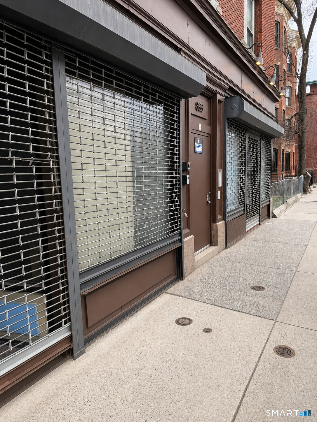 881 Broad Street