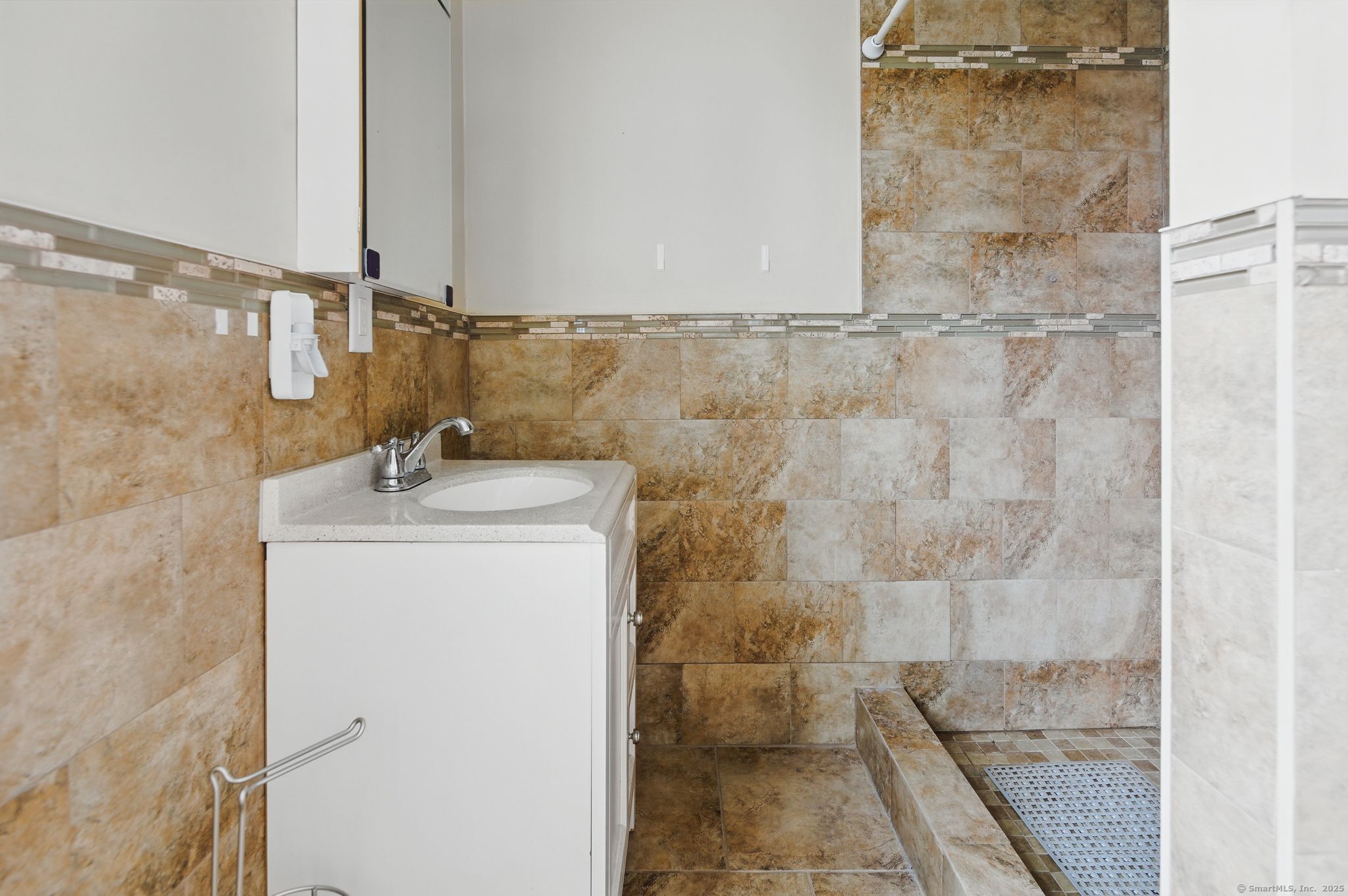 76 Walnut Street, East Hartford, Connecticut image 20