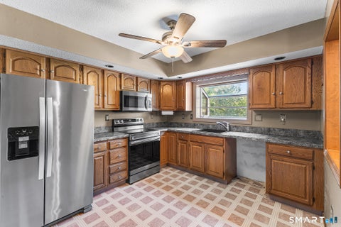 Tiny photo for 882 N Colony Road #76, Meriden, CT 06450 (MLS # 24206081)