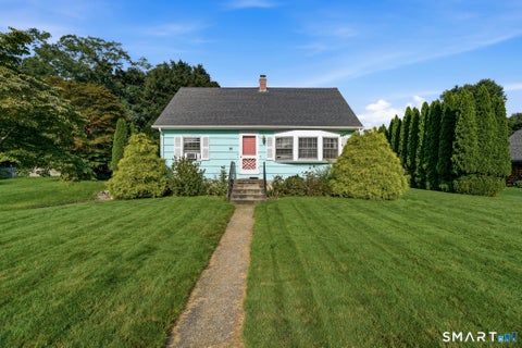 Photo of 10 Lambert Drive, Norwich, CT 06360 (MLS # 24202721)
