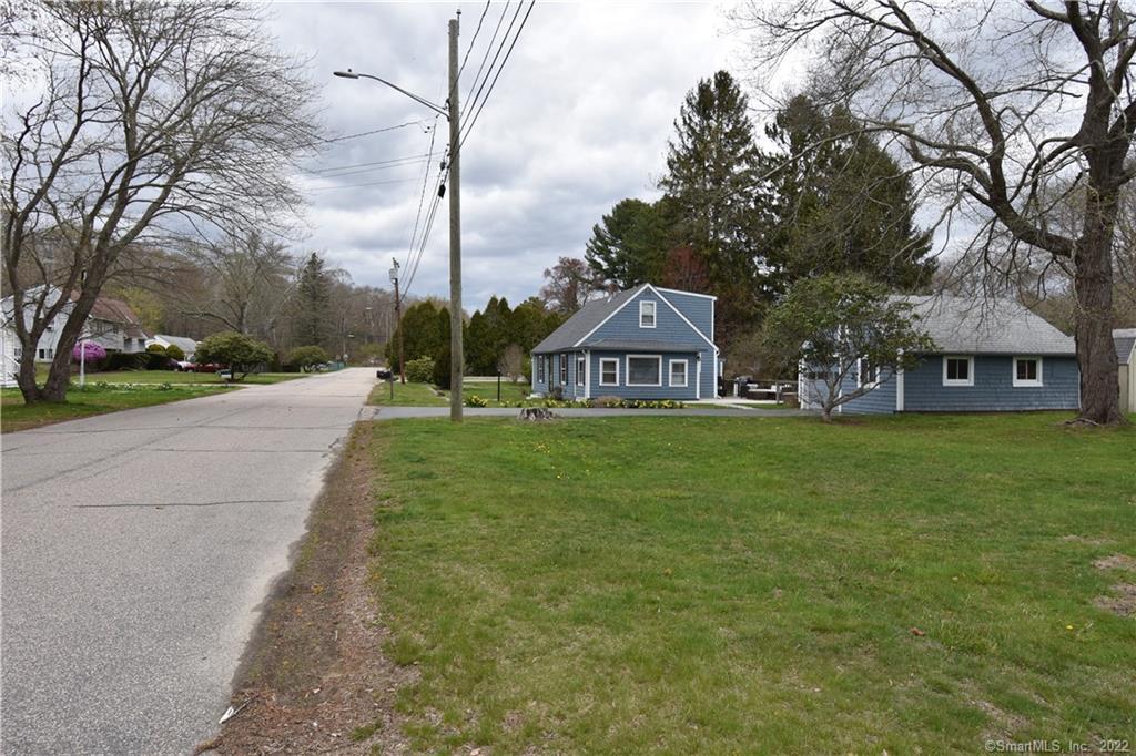 215 Pequotsepos Rd Extension