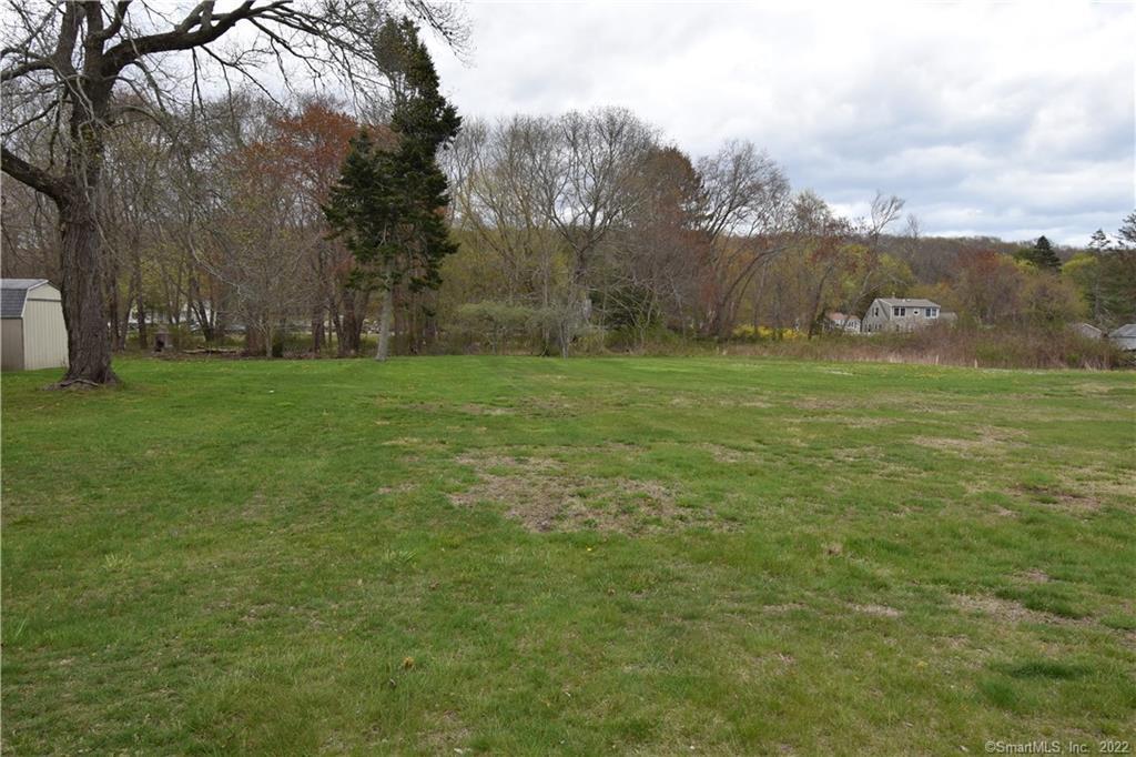 215 Pequotsepos Rd Extension