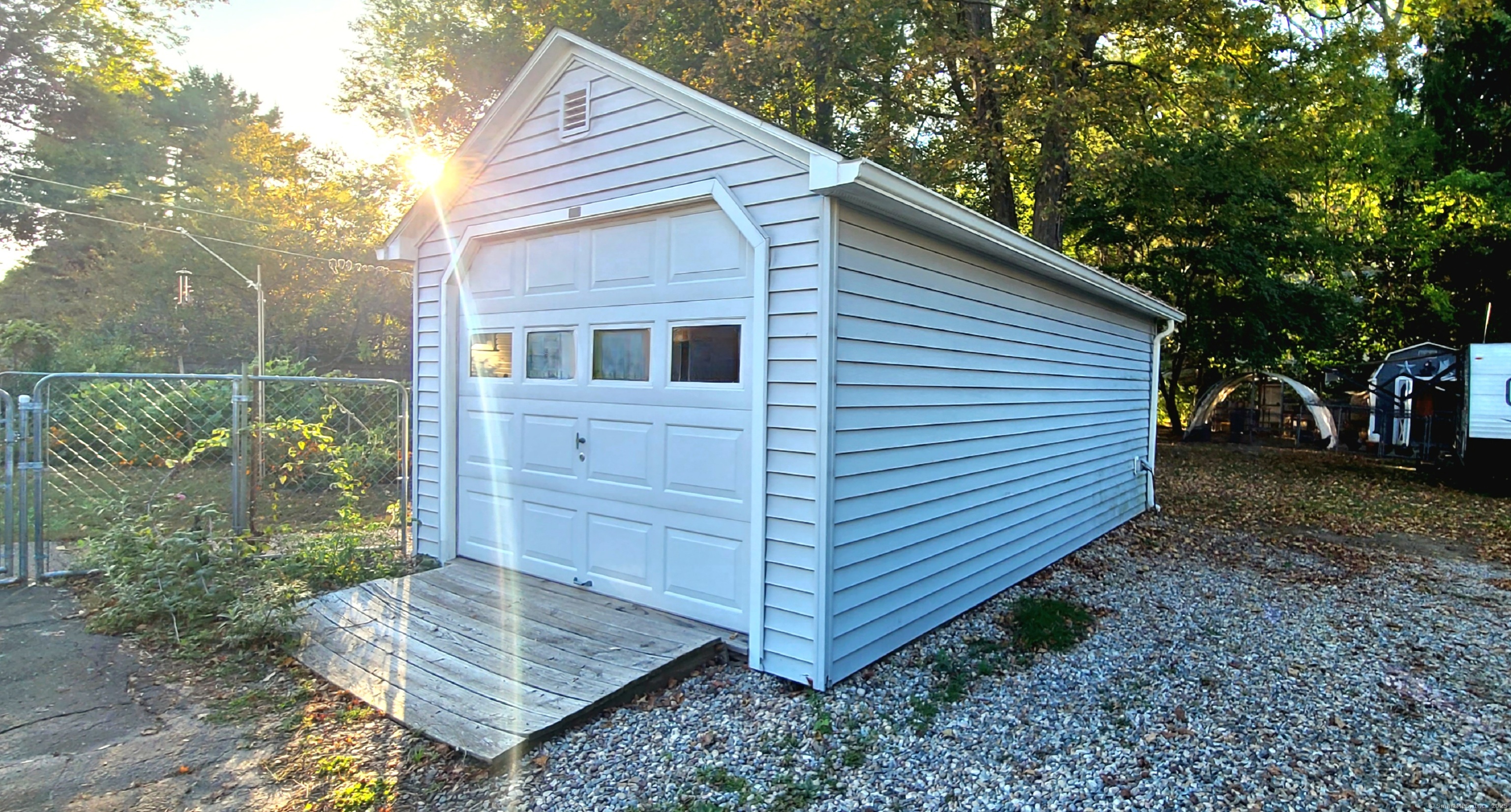 17 Hoye Street