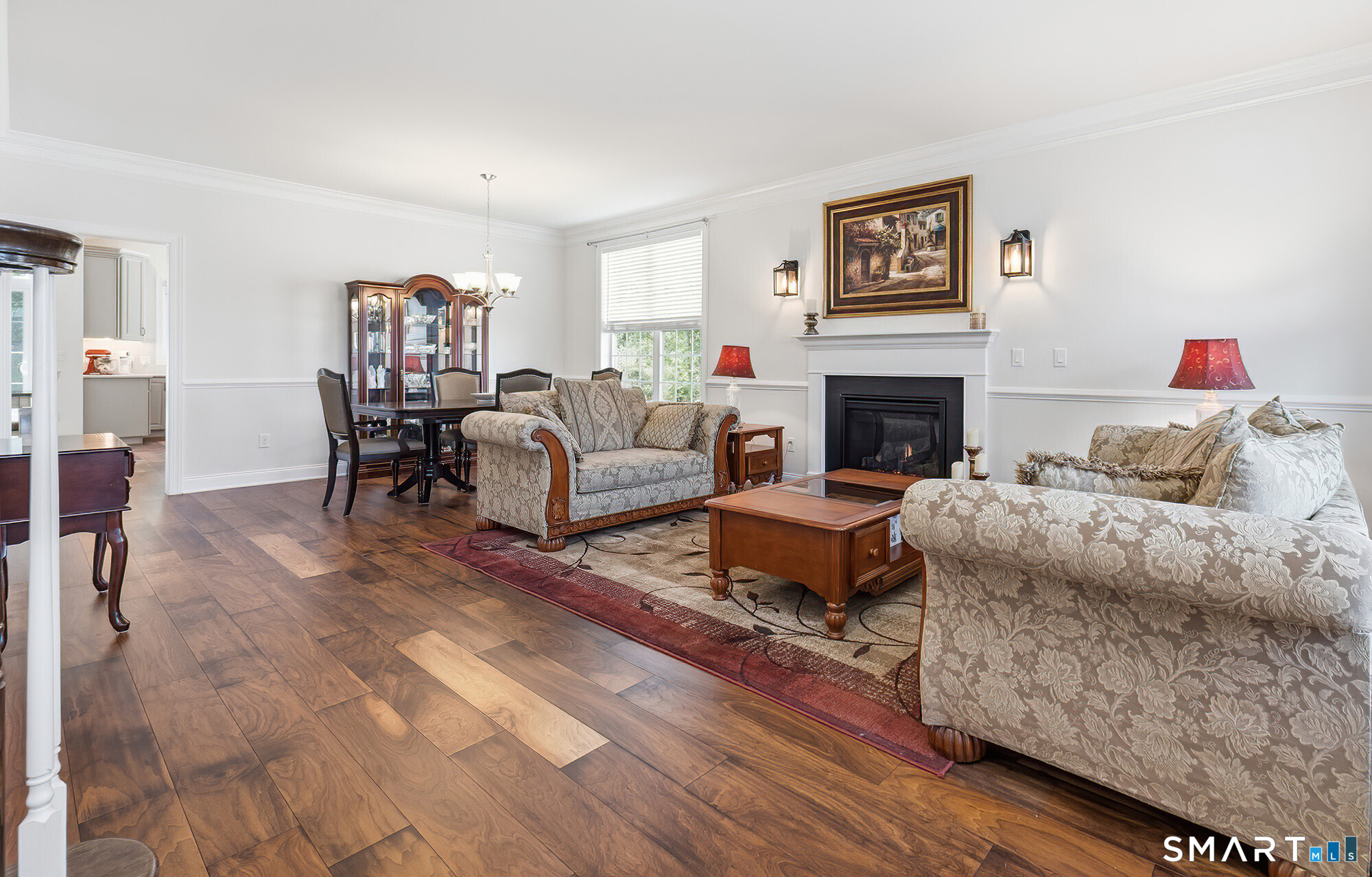 33 South Crossing Way
