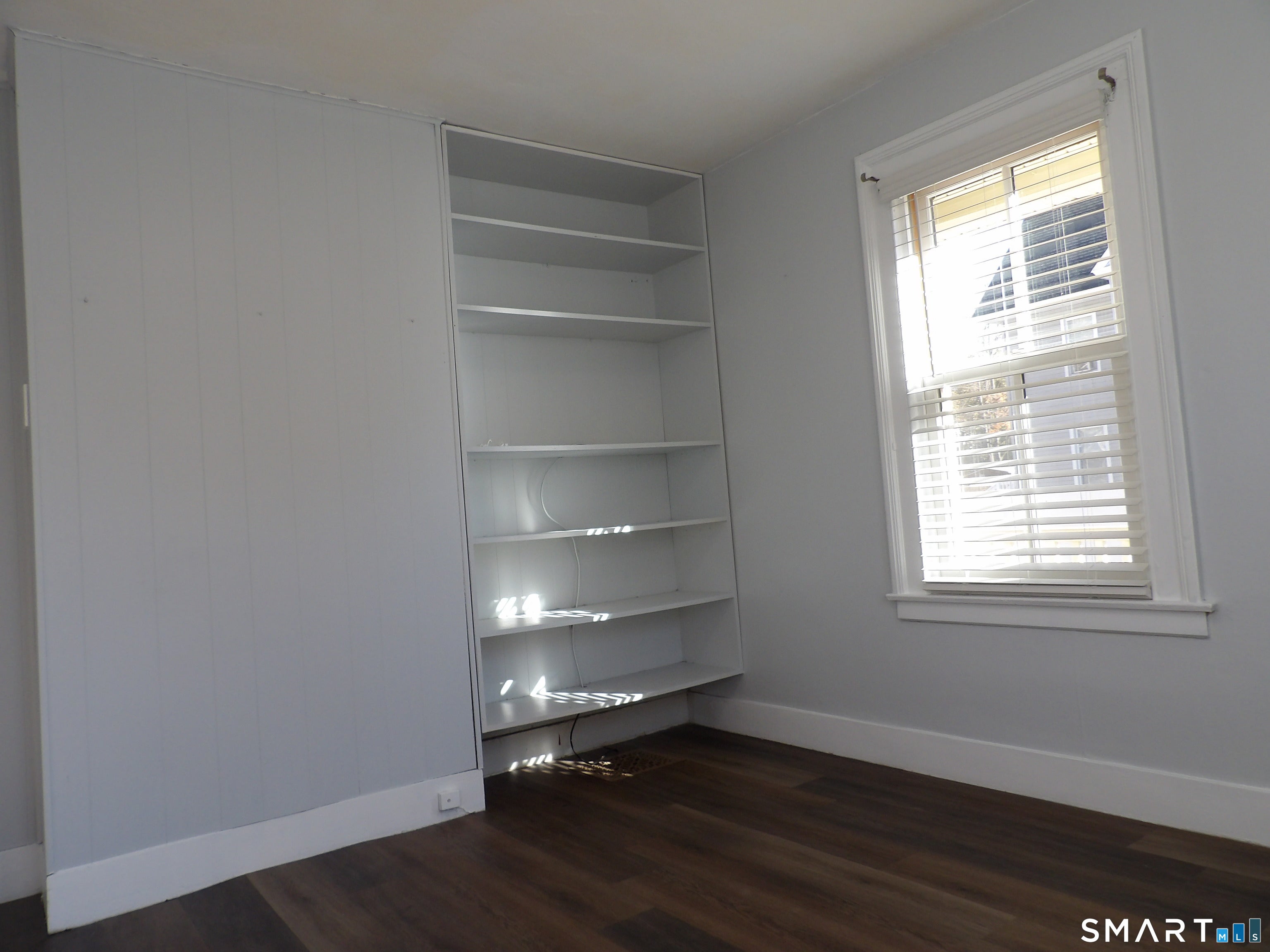32 Wells Avenue