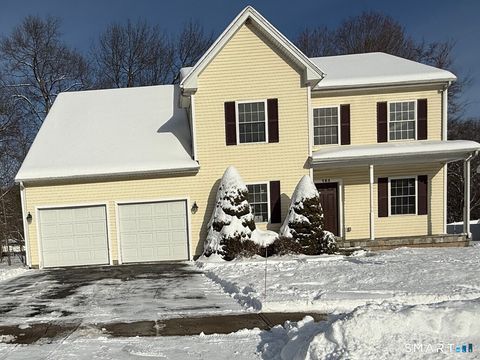Homes For Sale - 123 Hidden Valley Drive<br/> Meriden, CT 06451