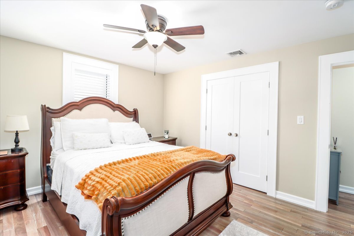 Stamford, Connecticut 06902, United States, 5 Bedrooms Bedrooms, ,3 BathroomsBathrooms,Residential,Active,207375