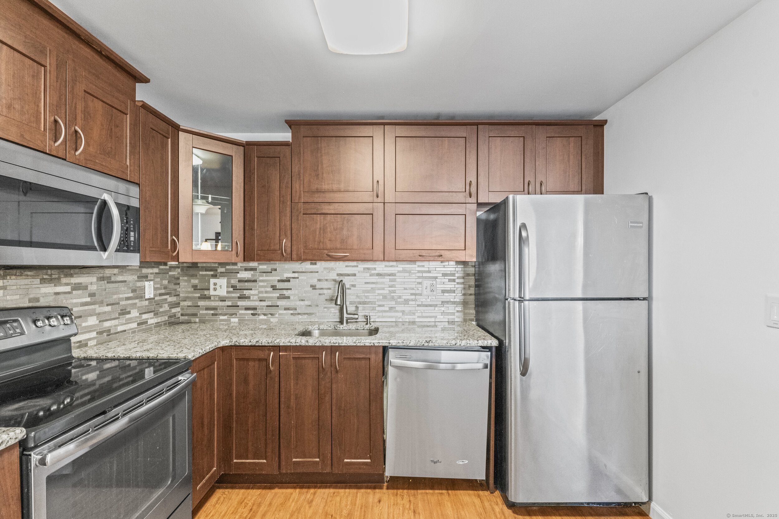111 Dekoven Drive #APT 909, Middletown, Connecticut image 6