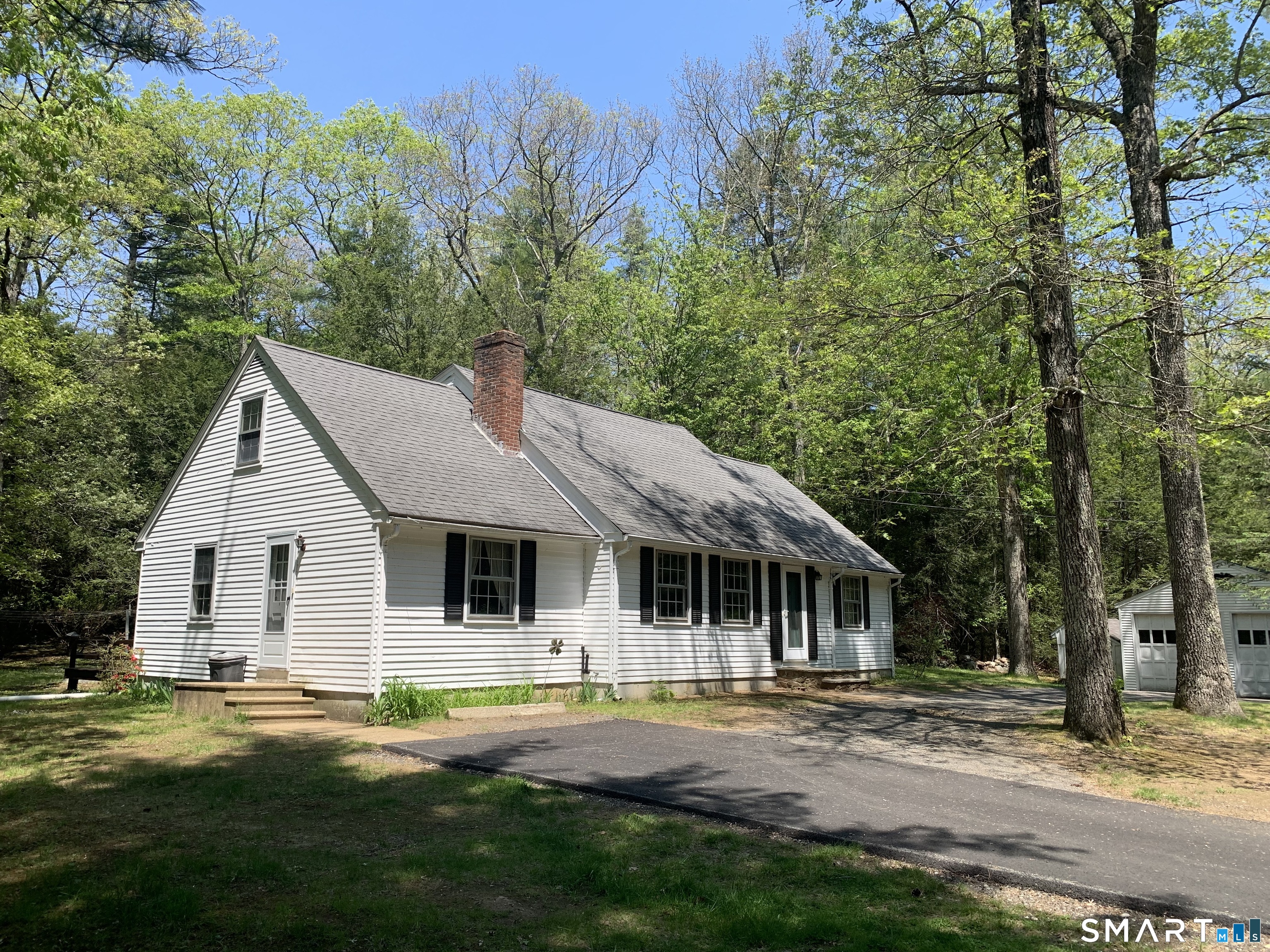 46 Mashapaug Road