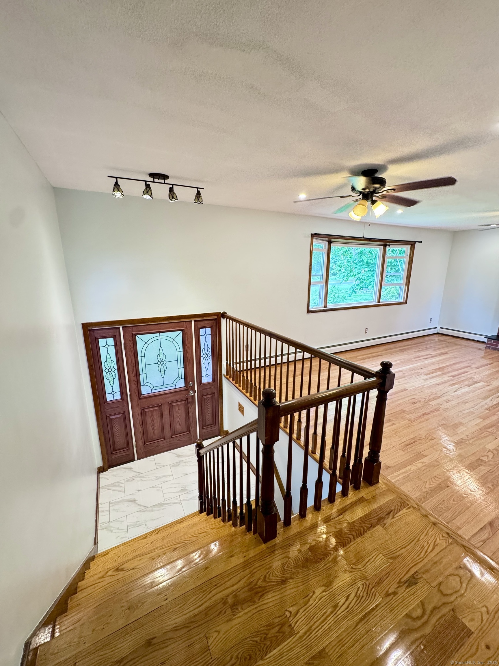 588 Poquonock Avenue, Windsor, Connecticut image 10