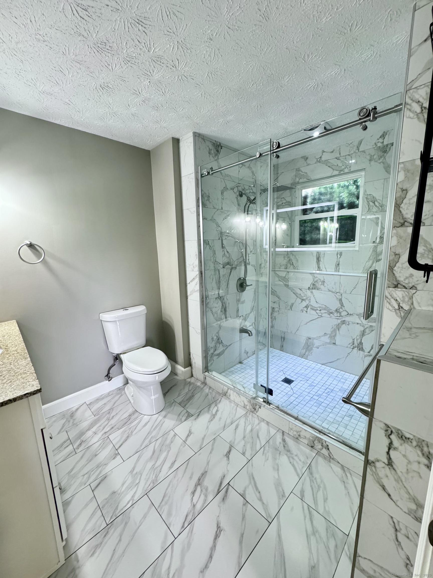 588 Poquonock Avenue, Windsor, Connecticut image 31
