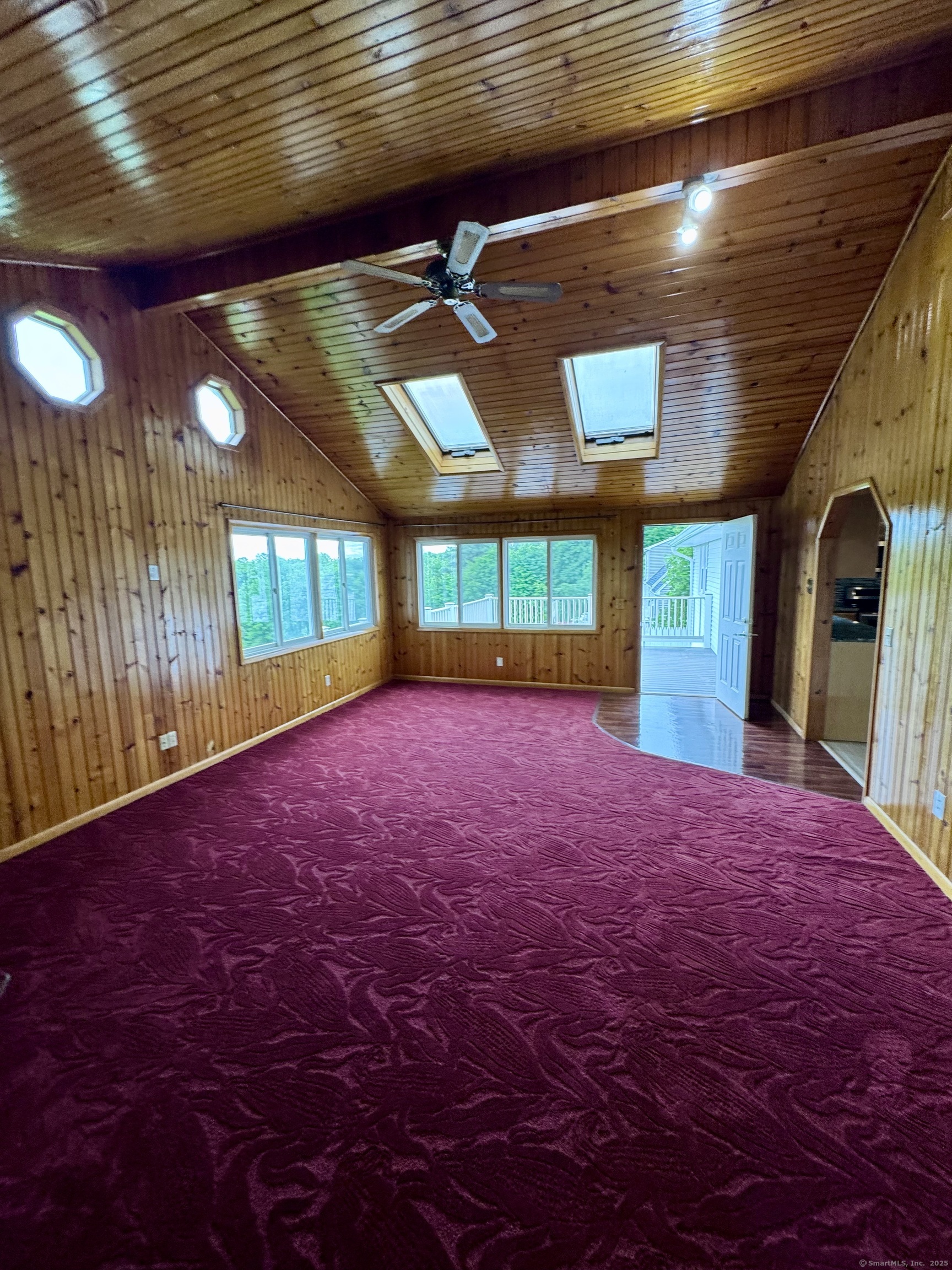 588 Poquonock Avenue, Windsor, Connecticut image 18