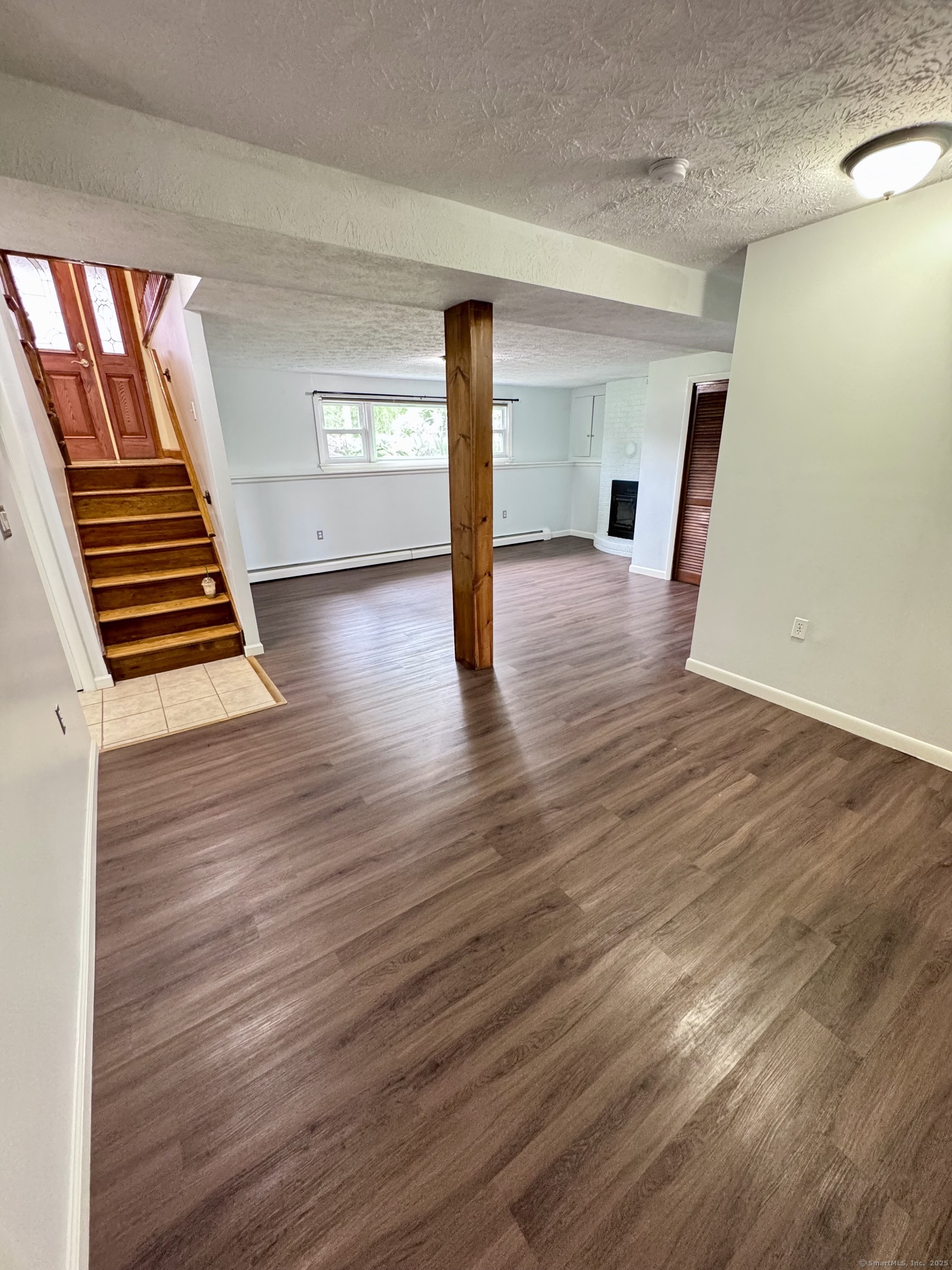 588 Poquonock Avenue, Windsor, Connecticut image 28