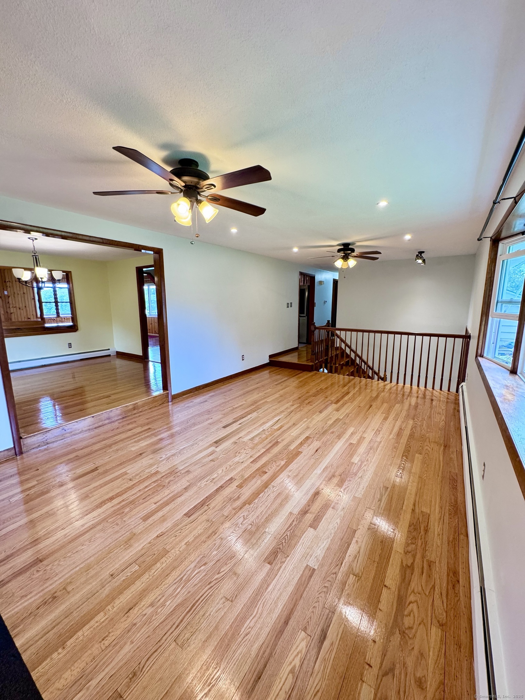 588 Poquonock Avenue, Windsor, Connecticut image 13
