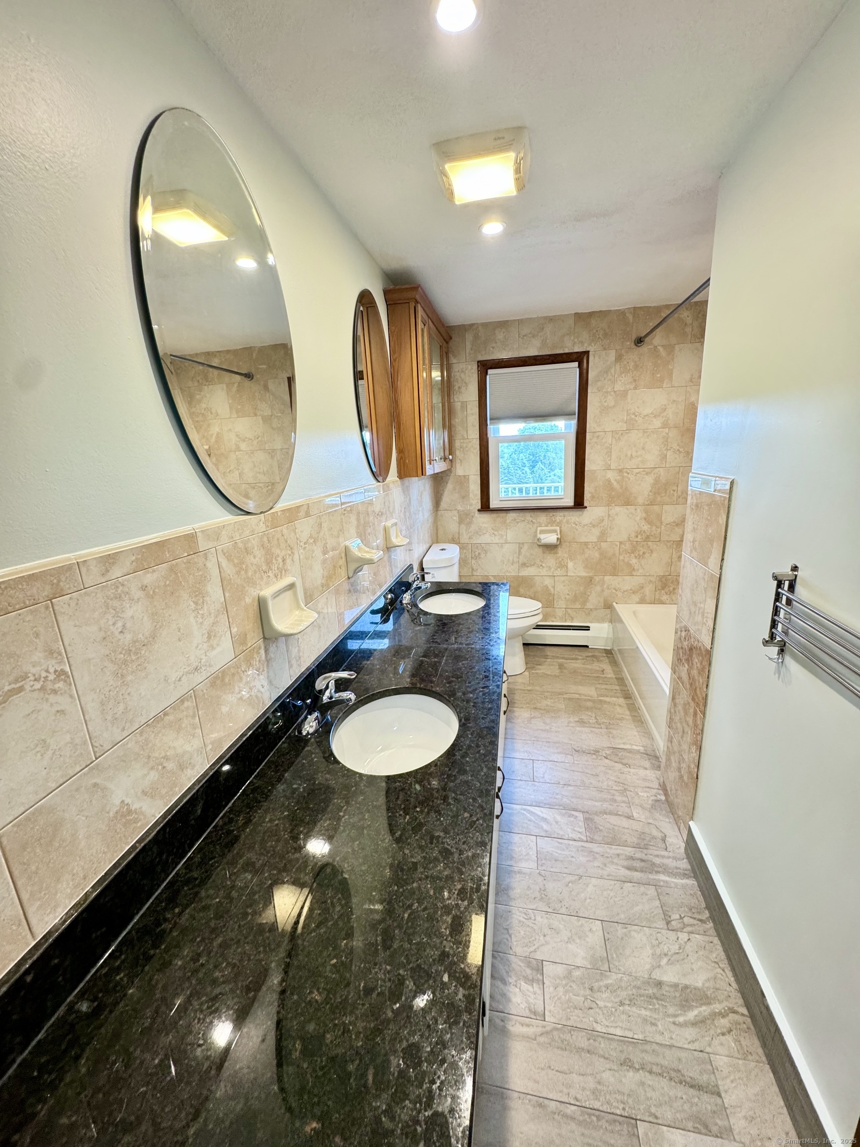588 Poquonock Avenue, Windsor, Connecticut image 23