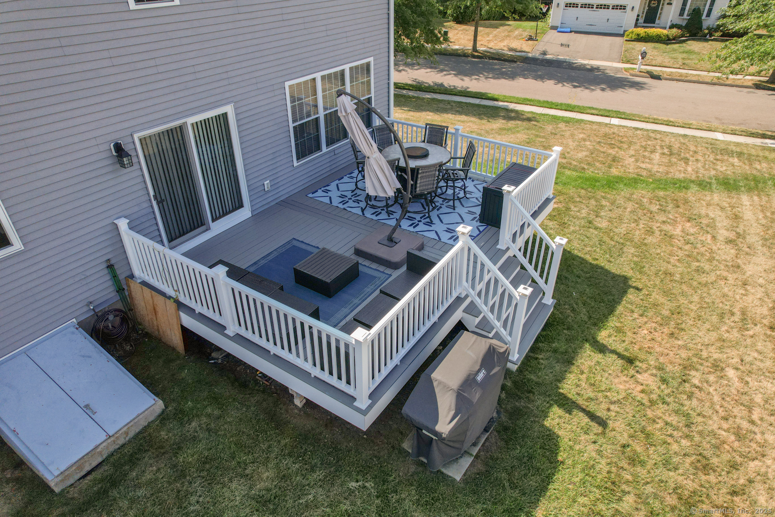 Meriden, Connecticut 06450, United States, 4 Bedrooms Bedrooms, ,3 BathroomsBathrooms,Residential,Pending,191856