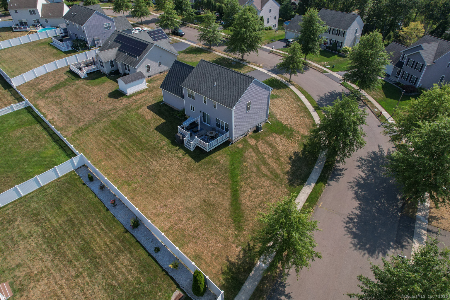 Meriden, Connecticut 06450, United States, 4 Bedrooms Bedrooms, ,3 BathroomsBathrooms,Residential,Pending,191856