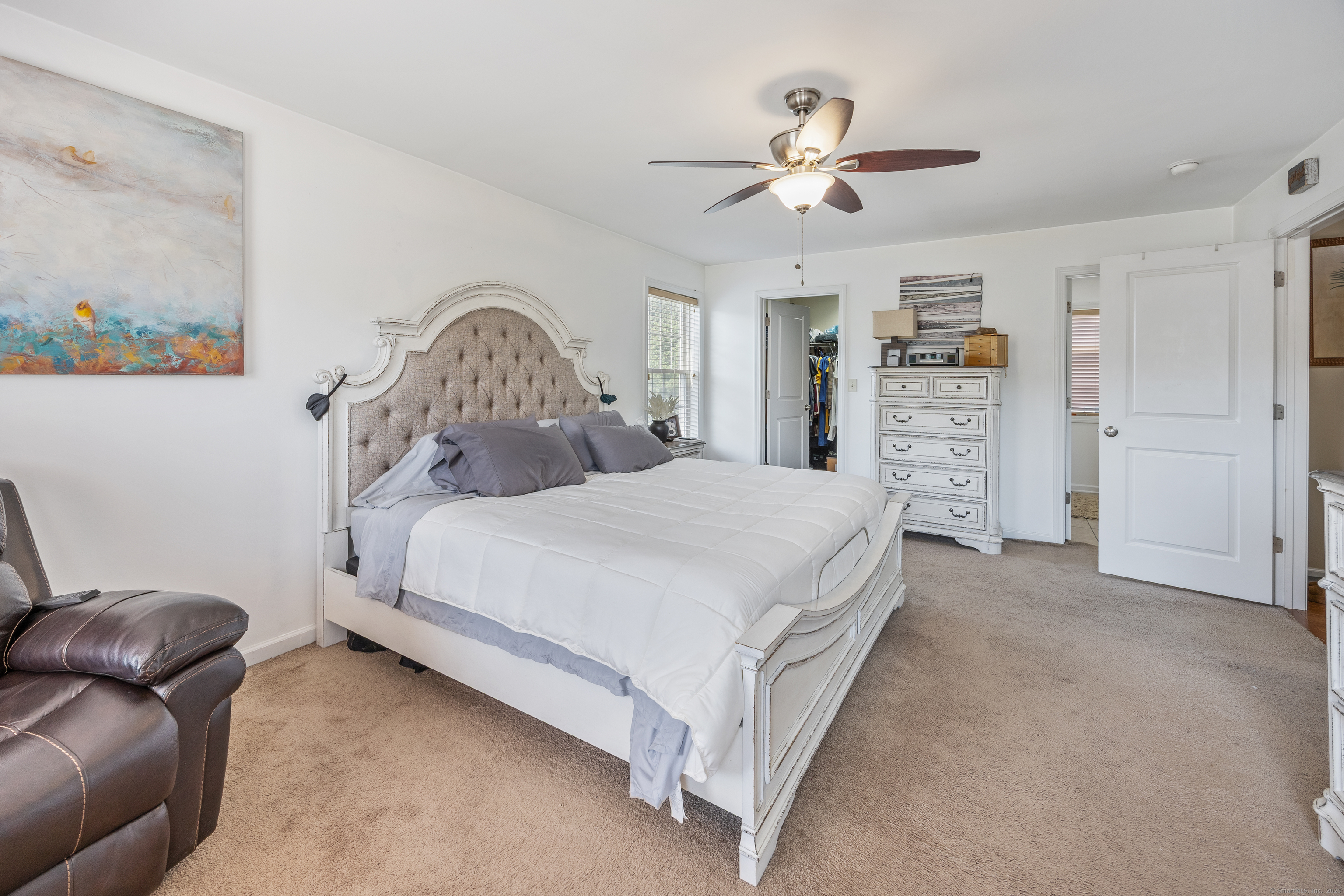 Meriden, Connecticut 06450, United States, 4 Bedrooms Bedrooms, ,3 BathroomsBathrooms,Residential,Pending,191856