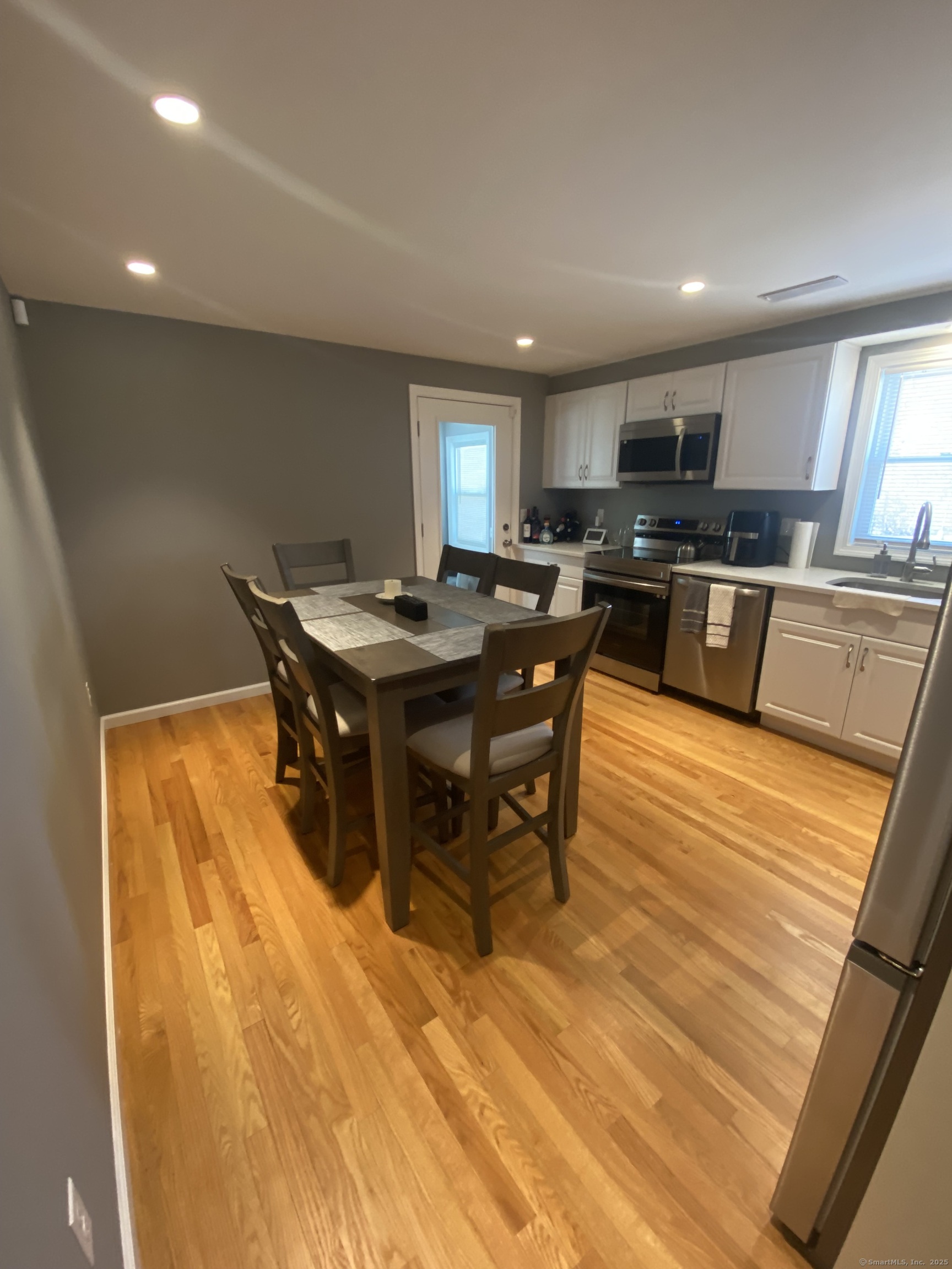 20 Nina Court Ct, Waterbury, Connecticut image 23