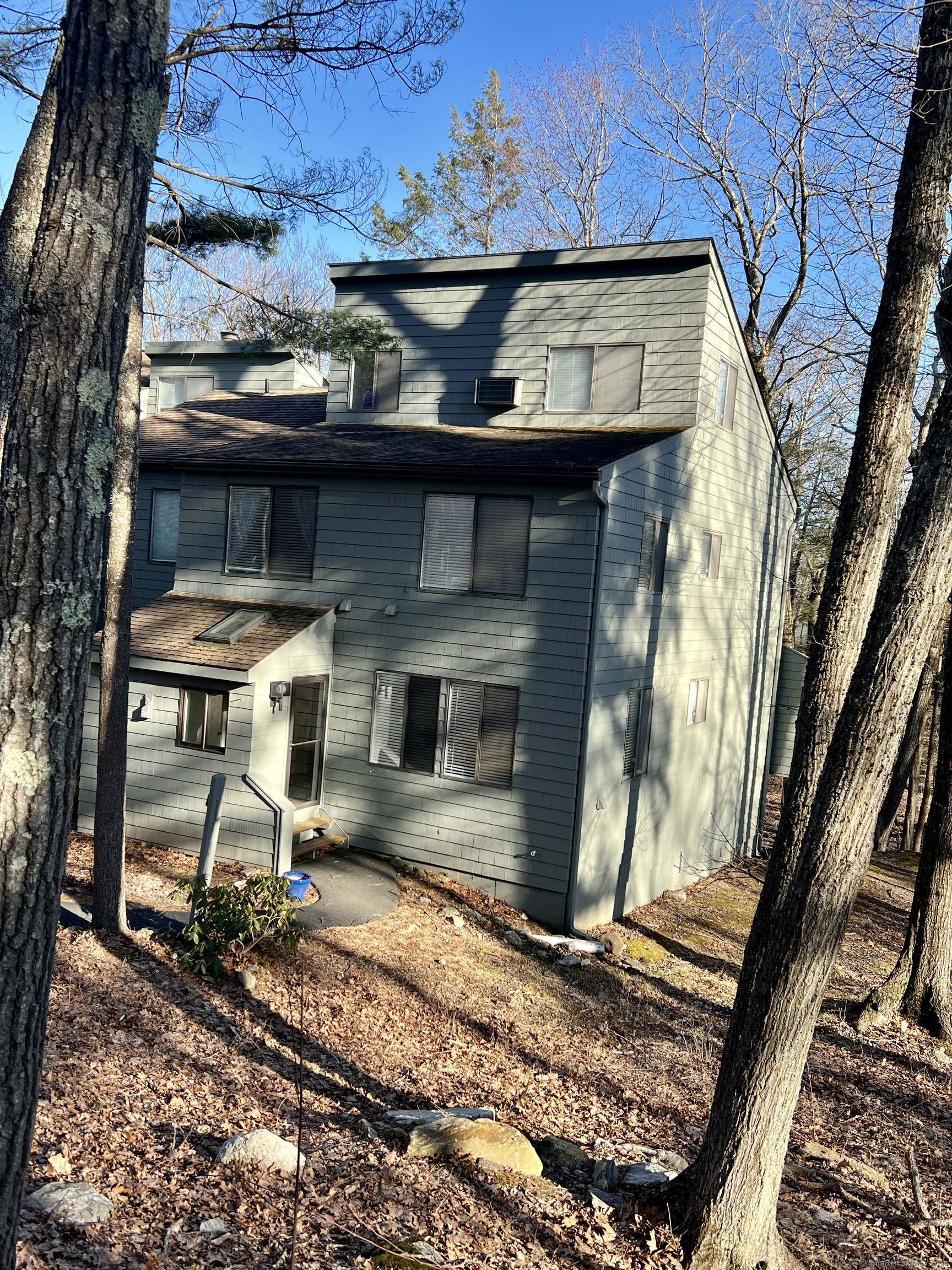 226 Ledge Drive, Torrington, Connecticut image 1