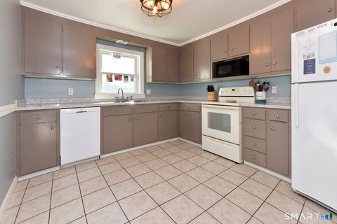 Tiny photo for 5 Buttonhook Drive, Portland, CT 06480 (MLS # 24145715)