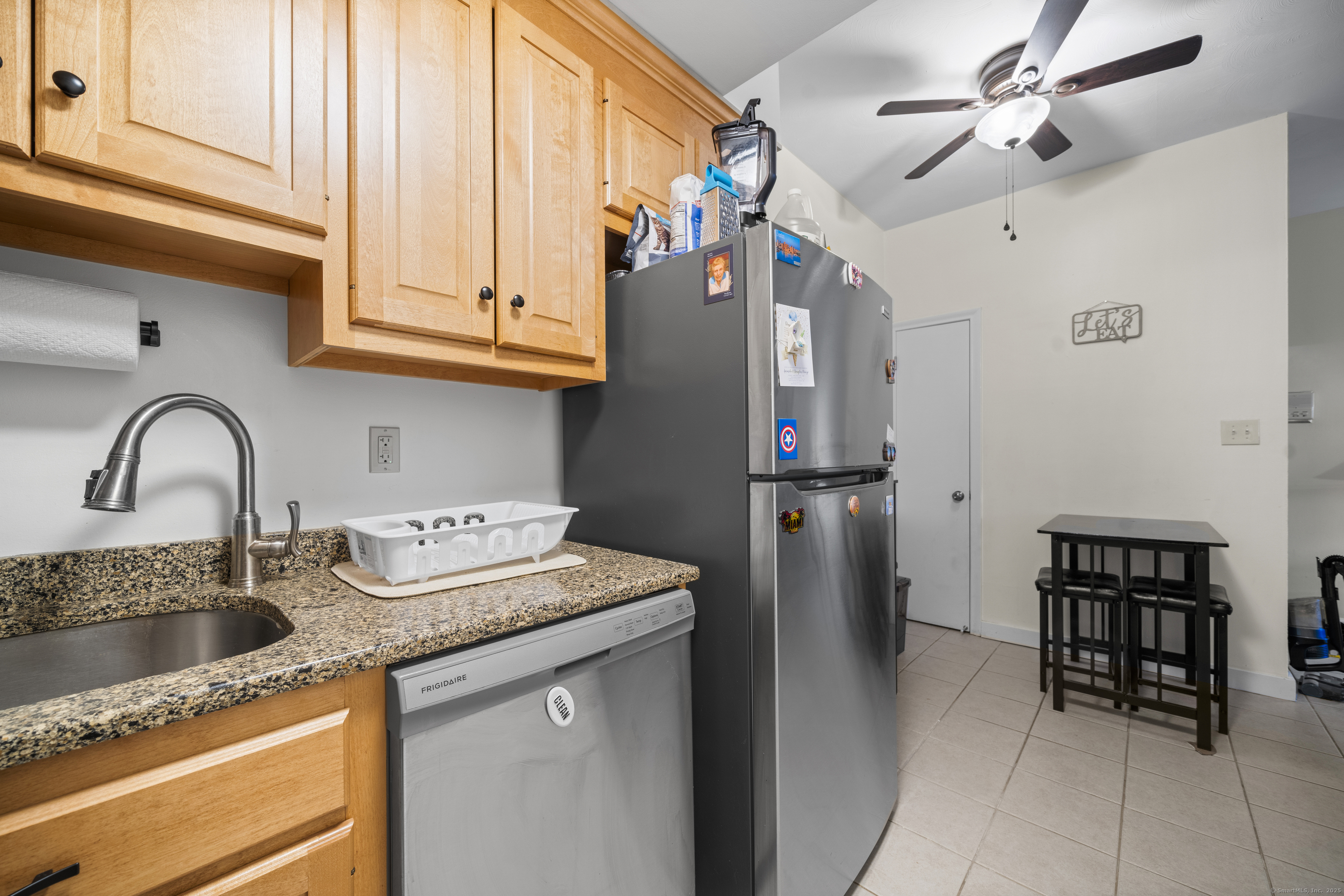 513 Emmett Street #APT B12, Bristol, Connecticut image 12