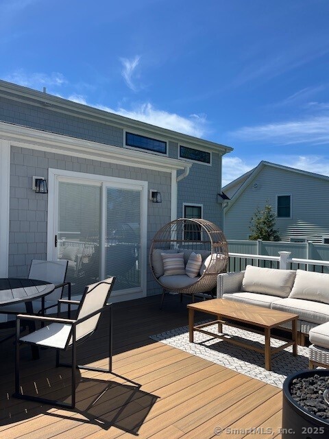 52 Canterbury Lane, Milford, Connecticut image 4