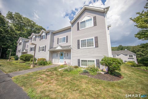 Condo For Sale - 310 Boston Post Road #124<br/> Waterford, CT 06385