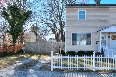Tiny photo for 425 McKinley Avenue, Stratford, CT 06615 (MLS # 24150245)