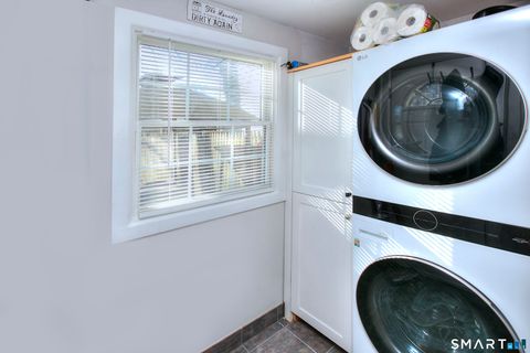 Tiny photo for 425 McKinley Avenue, Stratford, CT 06615 (MLS # 24150245)