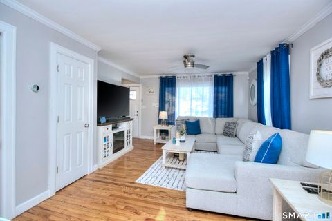 Tiny photo for 425 McKinley Avenue, Stratford, CT 06615 (MLS # 24150245)