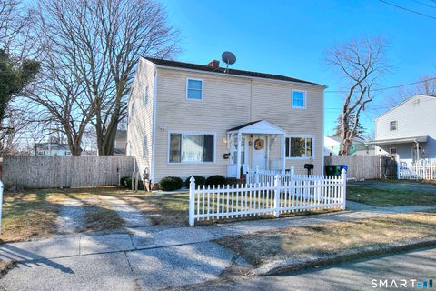 Tiny photo for 425 McKinley Avenue, Stratford, CT 06615 (MLS # 24150245)