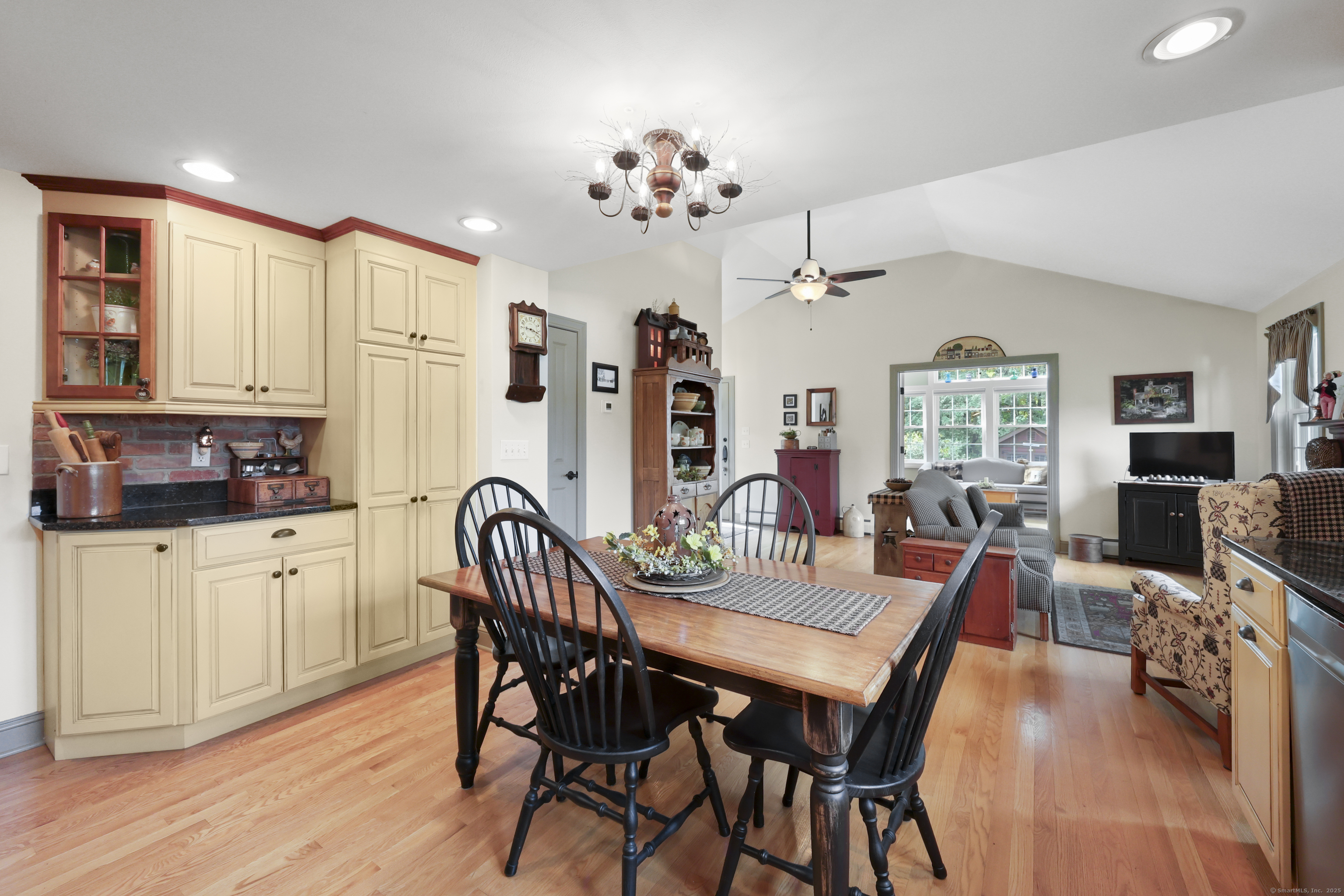 50 Clinton Street, Glastonbury, Connecticut image 14