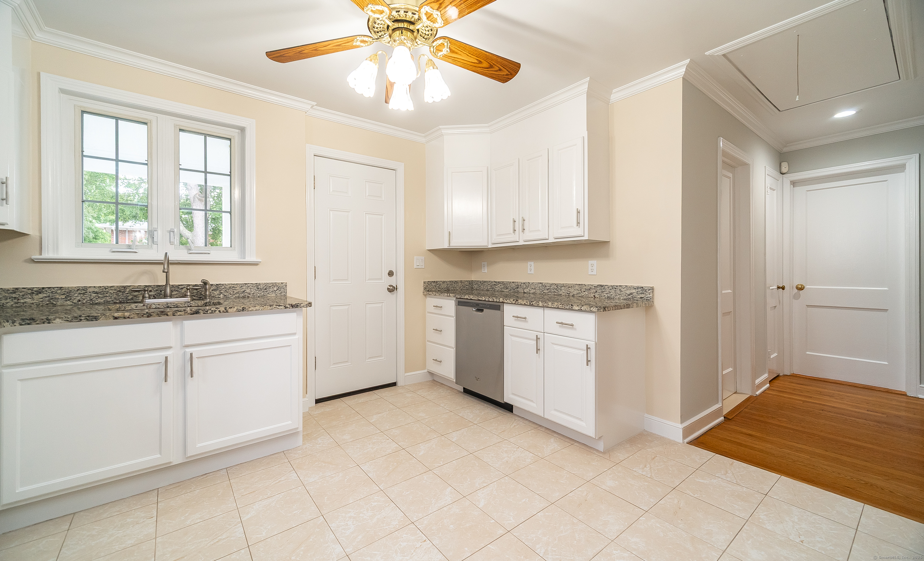 43 Breyer Avenue, Bridgeport, Connecticut image 11