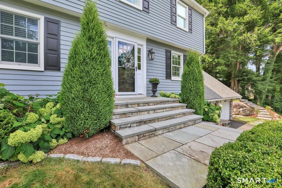 32 Stonepost Road