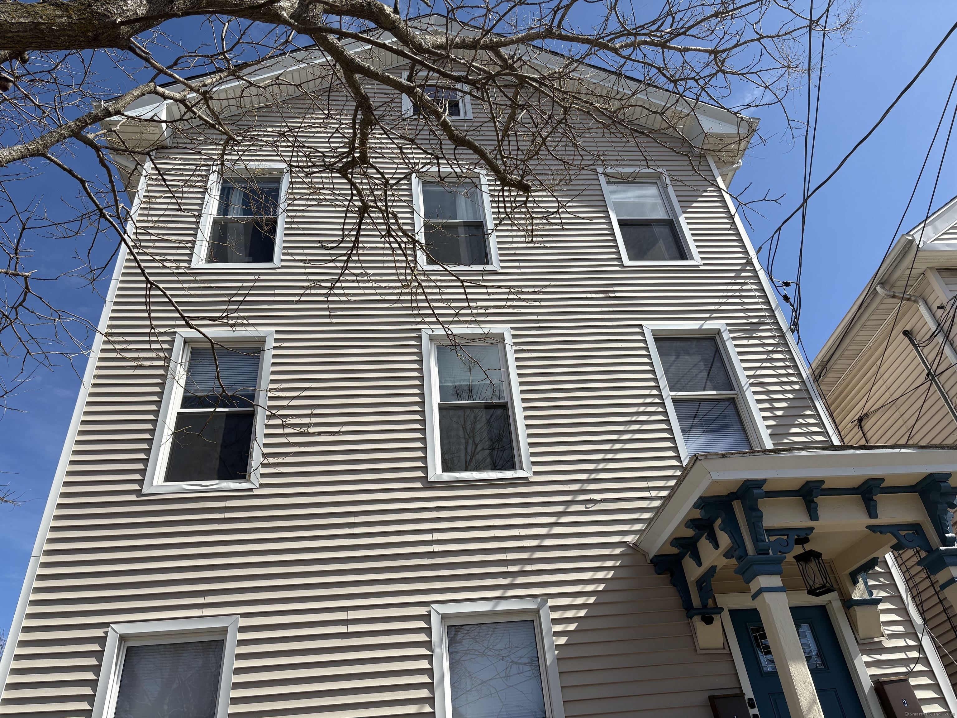 Rental Property at Haven Street, New Haven, Connecticut - Bedrooms: 2 
Bathrooms: 3 
Rooms: 13  - $1,700 MO.